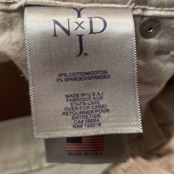 NYDJ- Neutral Cream Subtle Paisley Print Mid-Rise Slim Skinny Leg Jeans- Size 10 - Picture 9 of 9